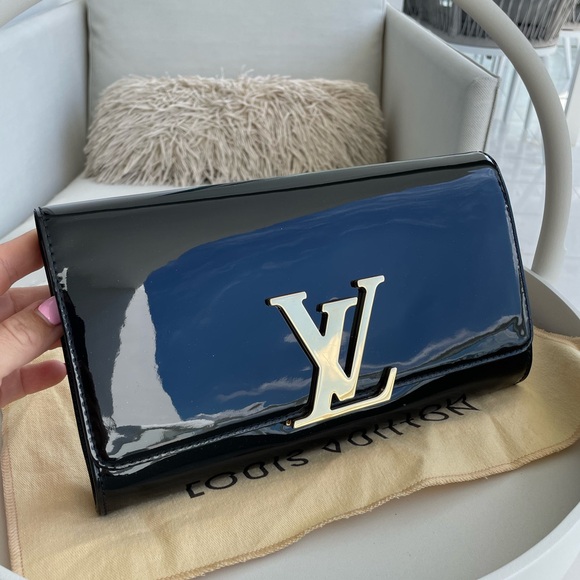 Louis Vuitton Vernis Louise Black Patent Leather Clutch - Picture 2 of 10